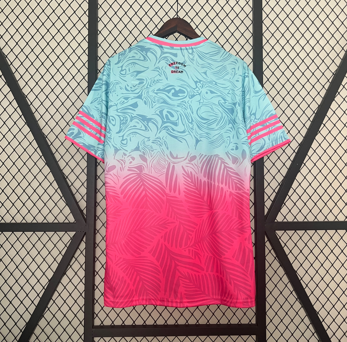 Maillot Inter Miami Concept Rose Bleu 2025