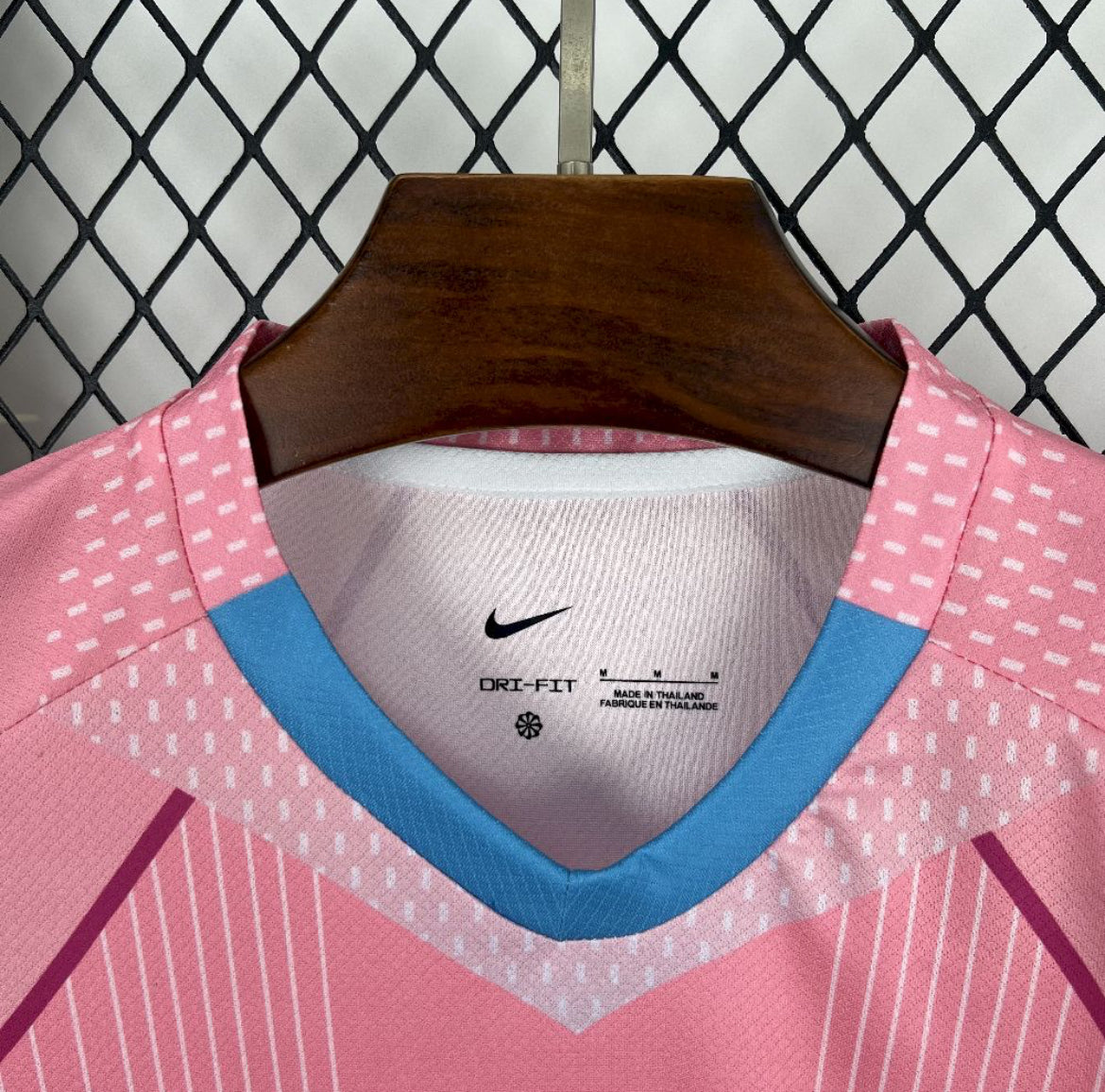 Maillot Concept PSG Rose 2025-2026