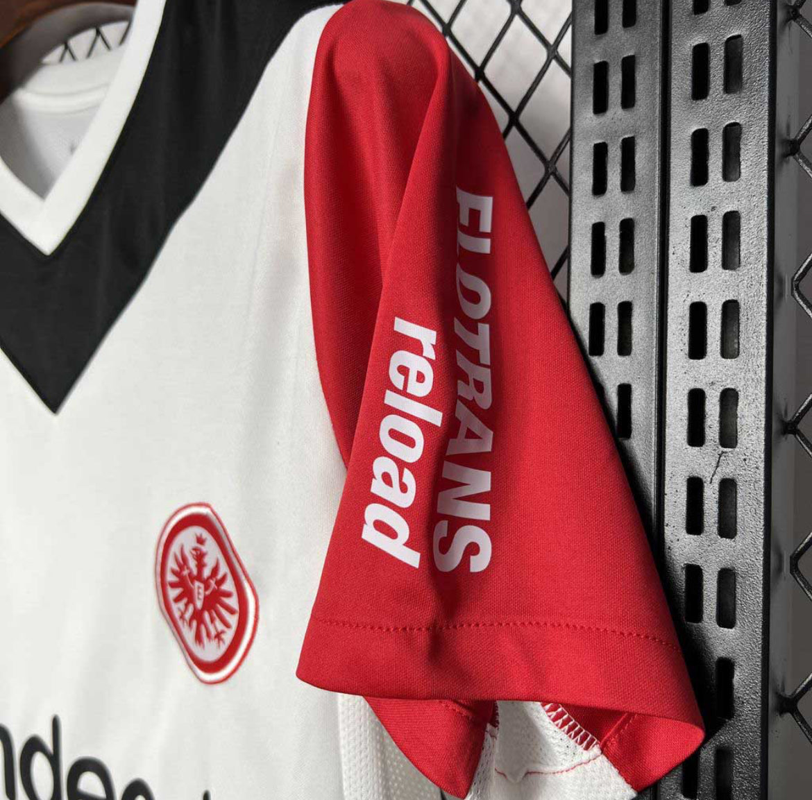 Maillot Frankfurt Domicile 2024-2025