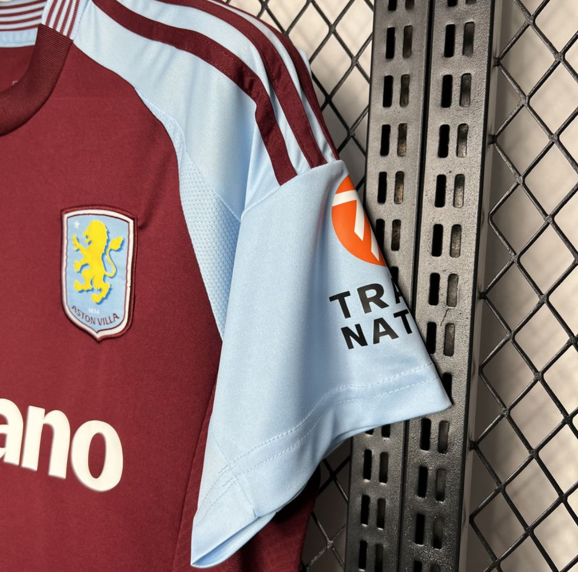 Maillot Aston Villa Domicile 2024-2025