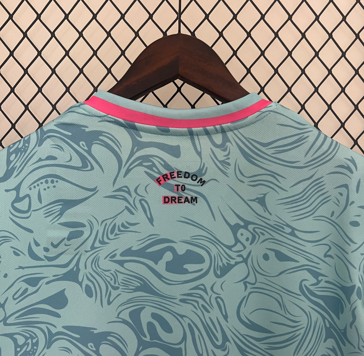 Maillot Inter Miami Concept Rose Bleu 2025