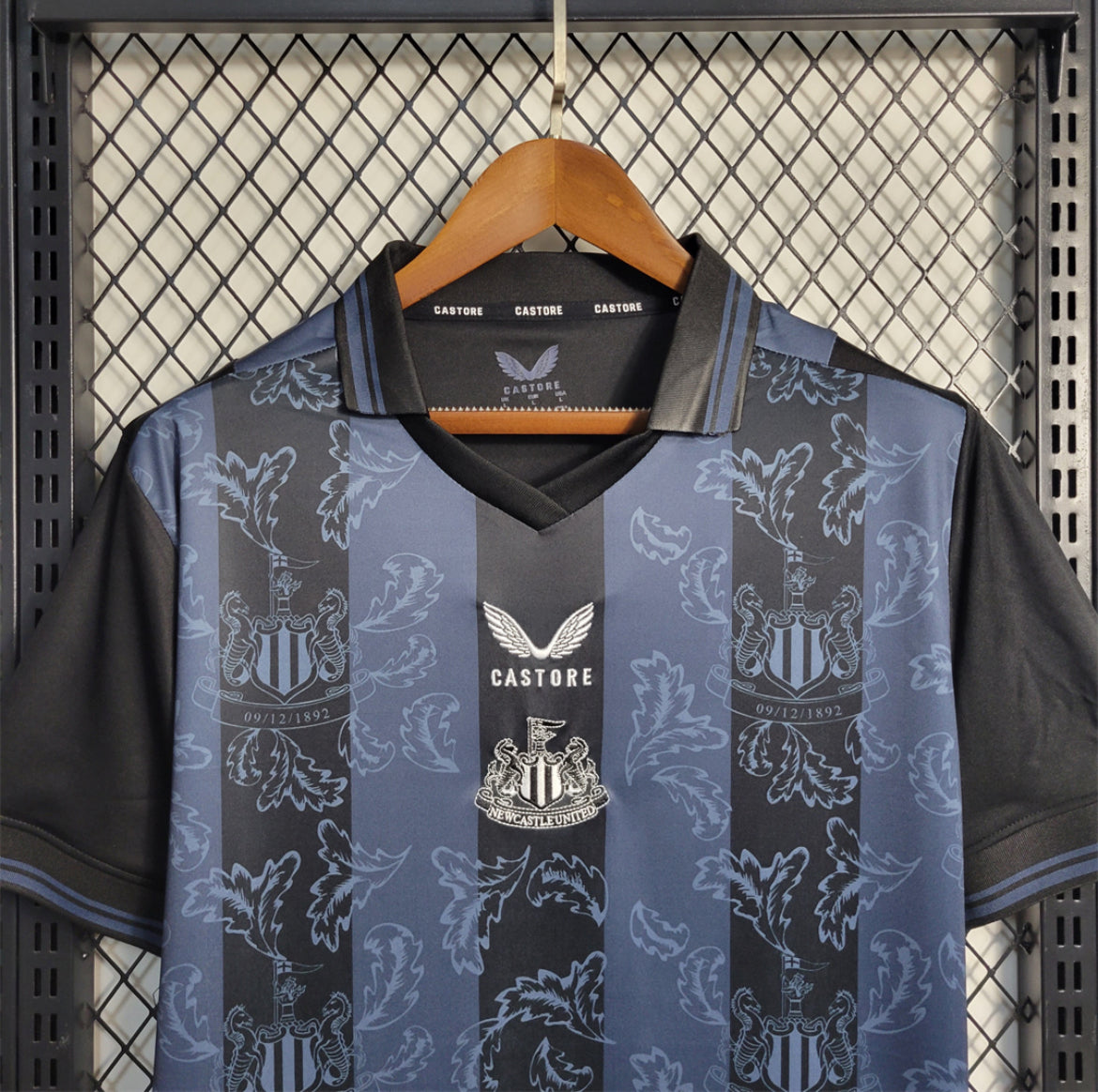 Maillot Newcastle 130eme anniversaire