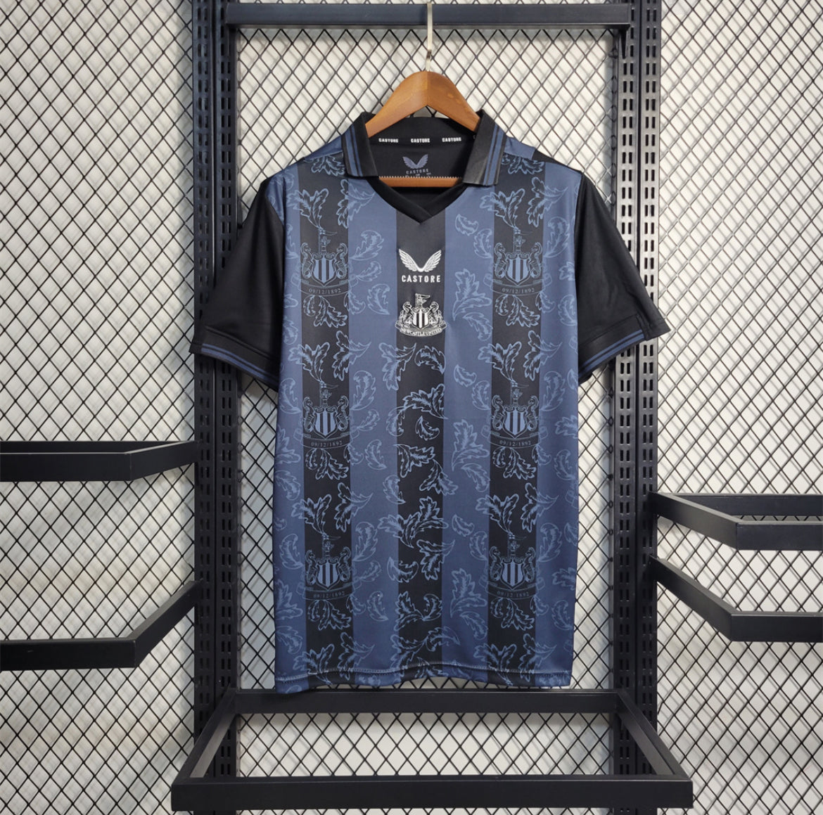 Maillot Newcastle 130eme anniversaire