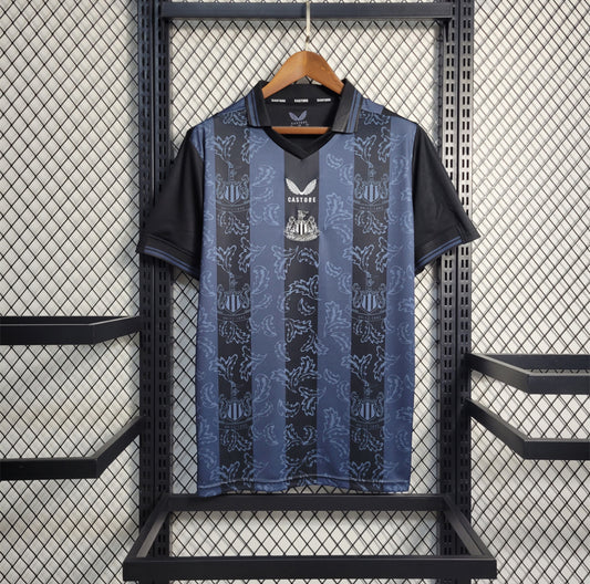 Maillot Newcastle 130eme anniversaire